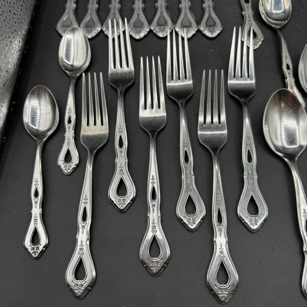 Vintage Rogers Autumn Ballad Flatware 33 Set Floral Stainless Steel Fork Serving